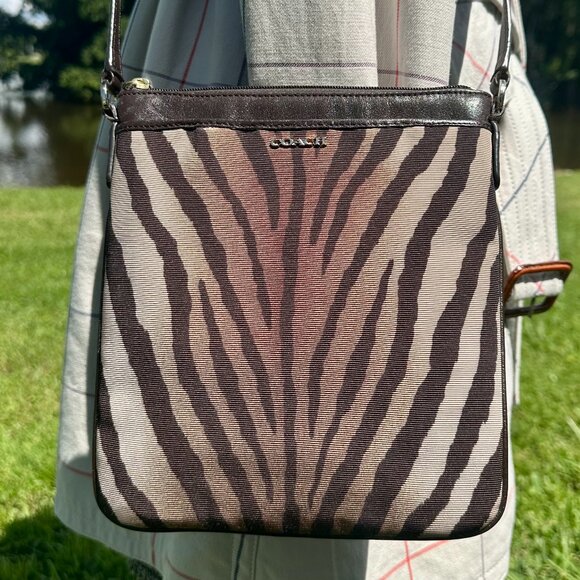 COACH Madison Swing Pack Cross-Body Small Zebra Brown Multi 50506 - Picture 1 of 12
